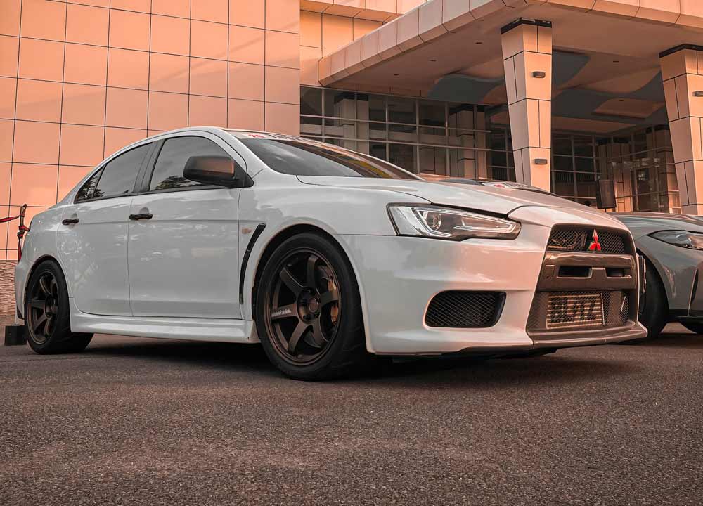 Mitsubishi Lancer Evolution (Demo)